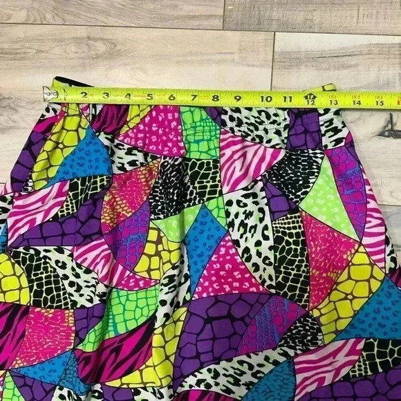 Svforza animal print colorful short stretchy and soft skirt w/pocket size Medium - Picture 6 of 7
